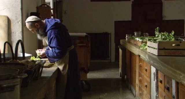 into-great-silence-2005-001-monk-in-kitchen-2